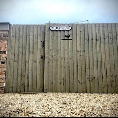Moat View Free Parking, Central, Ev Plug ヨーク エクステリア 写真