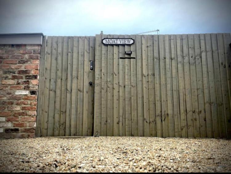 Moat View Free Parking, Central, Ev Plug ヨーク エクステリア 写真